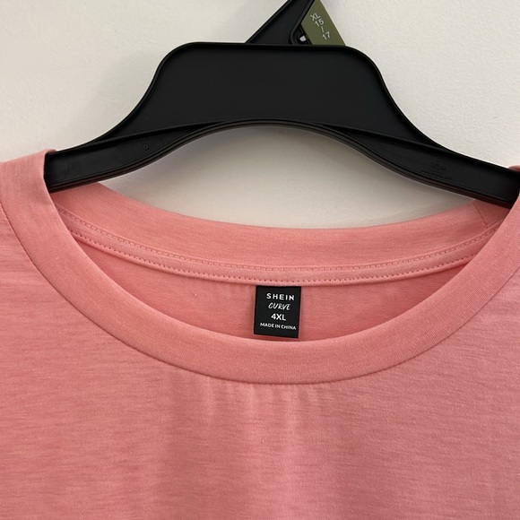 💜SHEIN Pink Strawberry Crew Neck T-Shirt - Picture 2 of 4